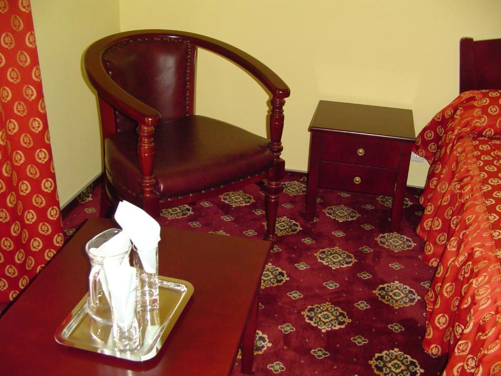 Hotel Europa Ploieşti Oda fotoğraf